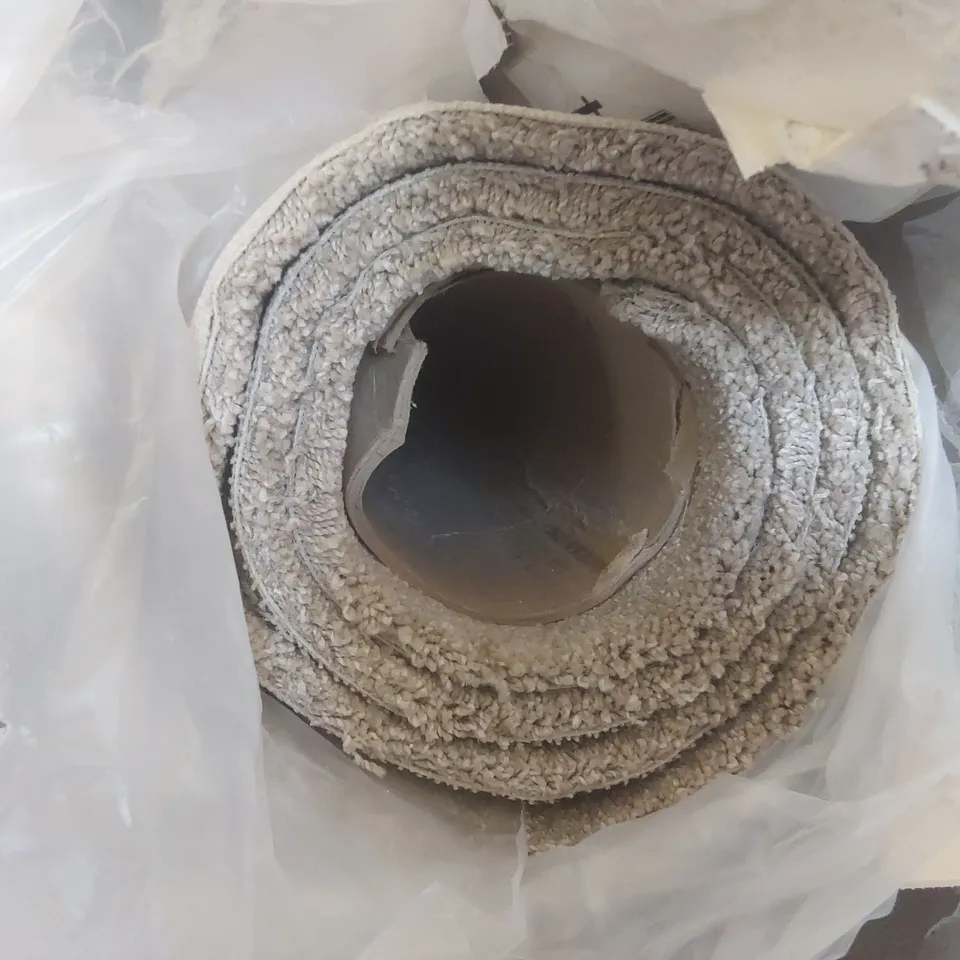ROLL OF QUALITY FIRST IMPRESSIONS GRACEFUL CARPET - APPROXIMATELY 2 x 4m
