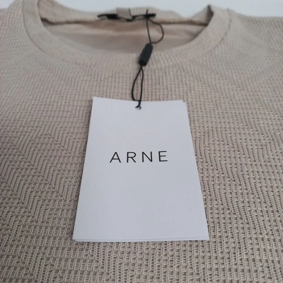 ARNE AZTEC T-SHIRT IN STONE, SIZE L