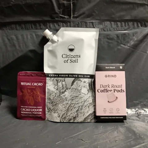 APPROXIMATELY 10 ASSORTED FOOD AND DRINK ITEMS TO INCLUDE COFFEE PODS, EXTRA VIRGIN OLIVE OIL, ETC