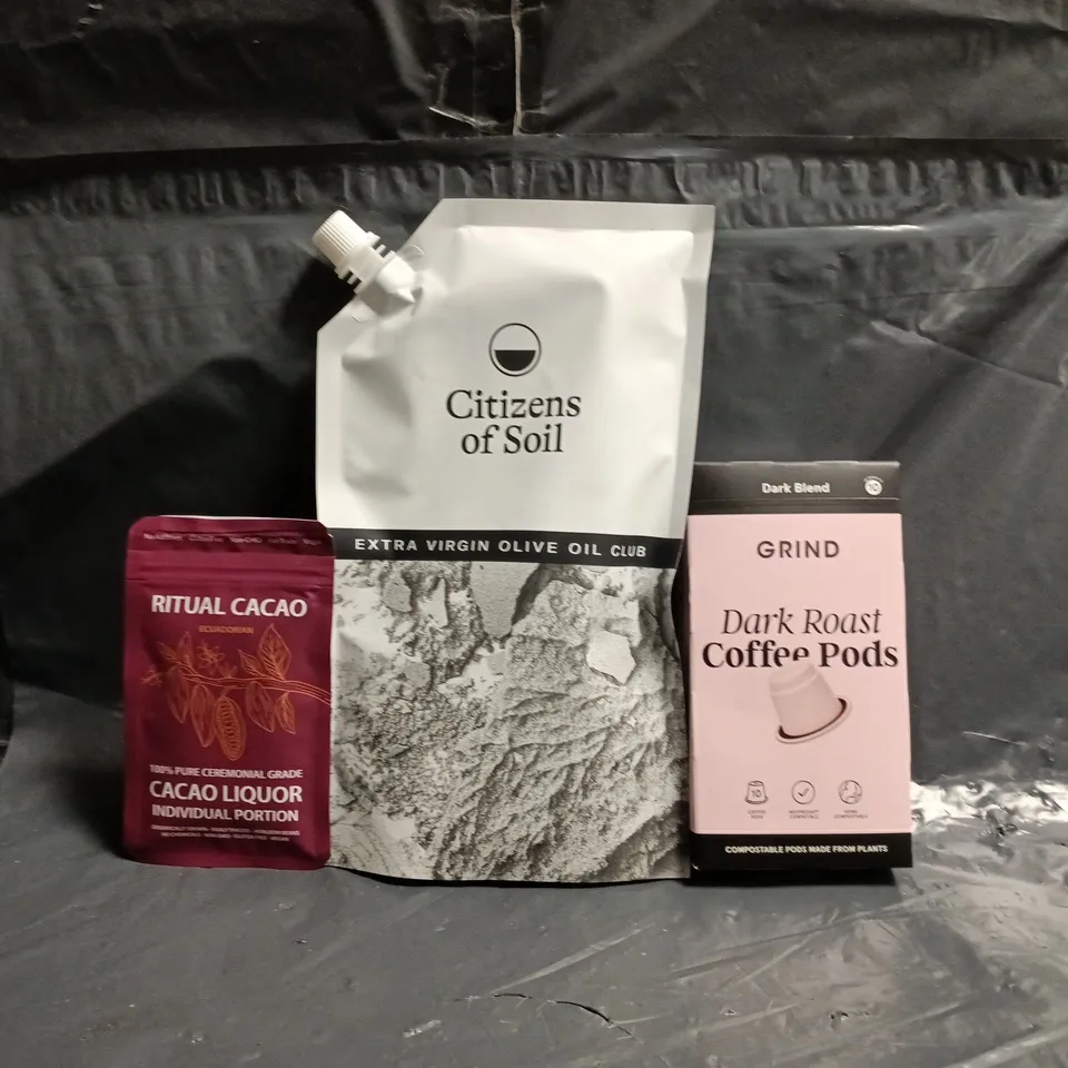 APPROXIMATELY 10 ASSORTED FOOD AND DRINK ITEMS TO INCLUDE COFFEE PODS, EXTRA VIRGIN OLIVE OIL, ETC