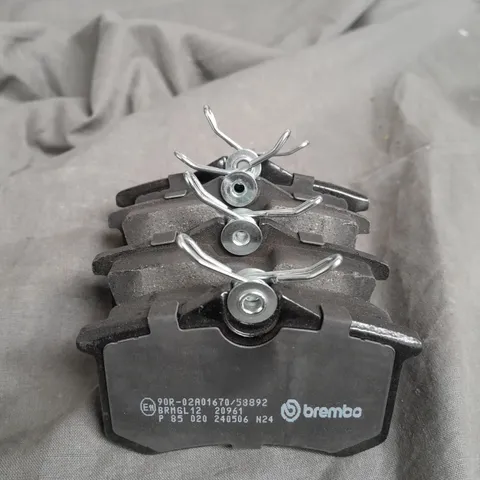 BREMBO P 85 020 BRAKE PADS