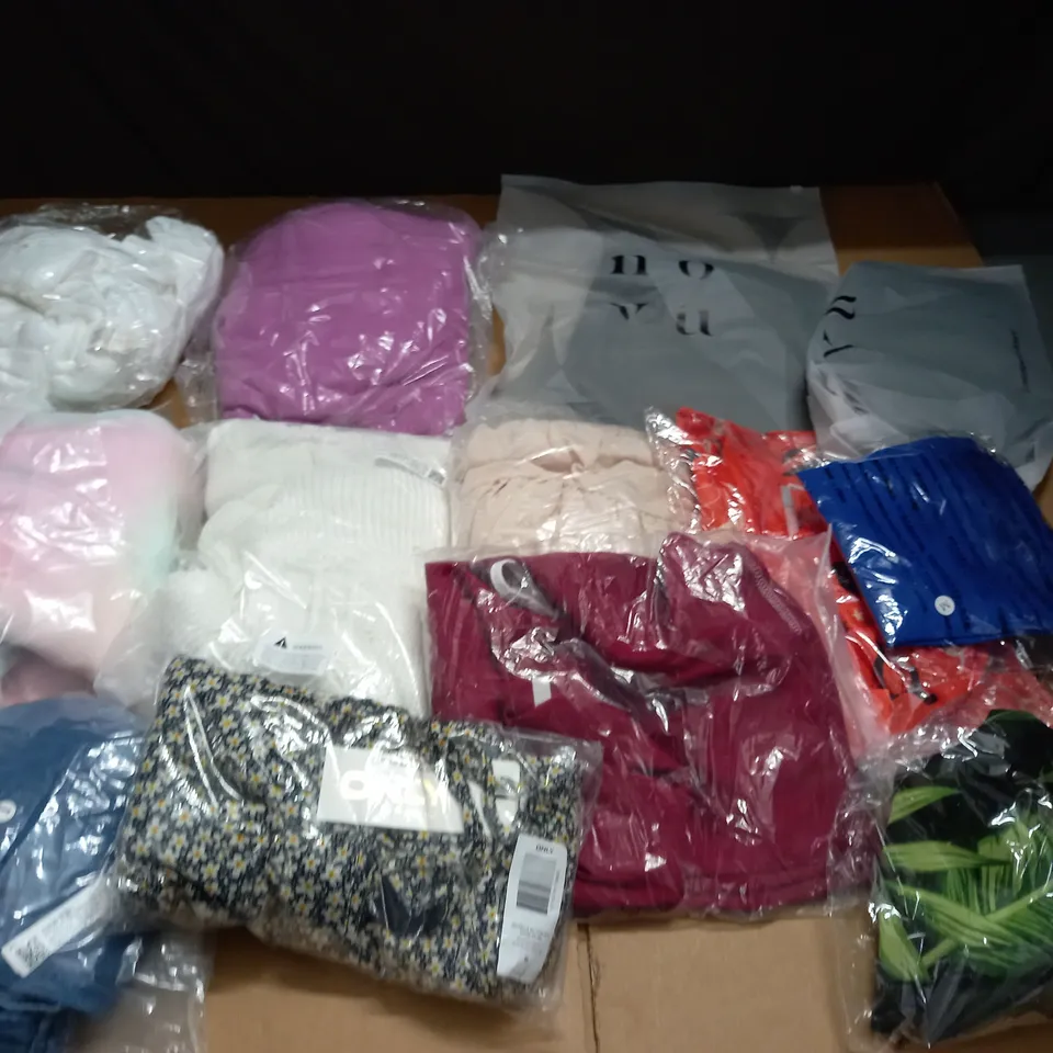 LARGE QUANTITY OF ASSORTED BAGGED CLOTHING ITEMS TO INCLUDE ONLY AND NOVU
