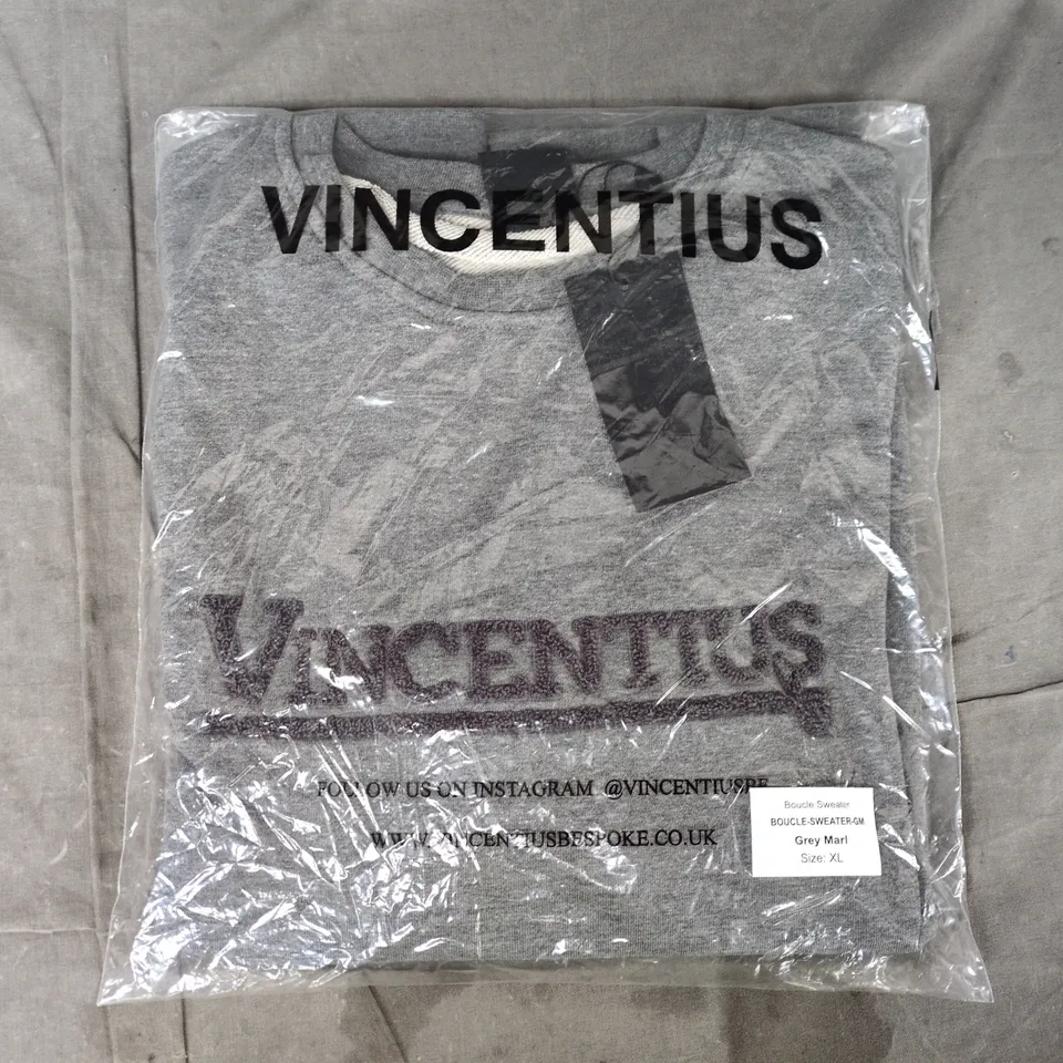 BAGGED VINCENTIUS BOUCLE SWEATER IN GREY SIZE XL