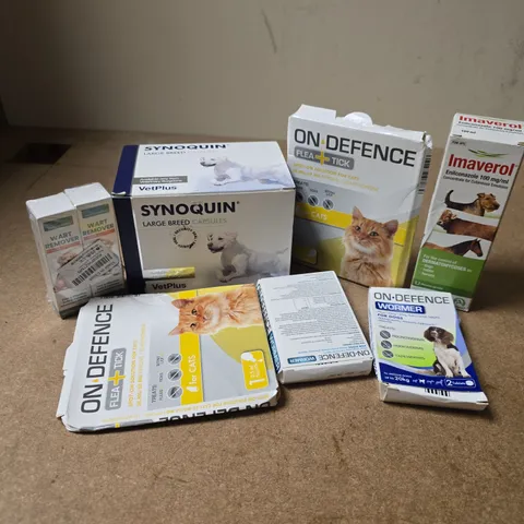 APPROXIMATELY 20 ASSORTED PET CARE PRODUCTS TO INCLUDE SYNOQUIN LARGE BREED CAPSULES, ONDEFENCE FLEA TICK, WART REMOVER, ETC