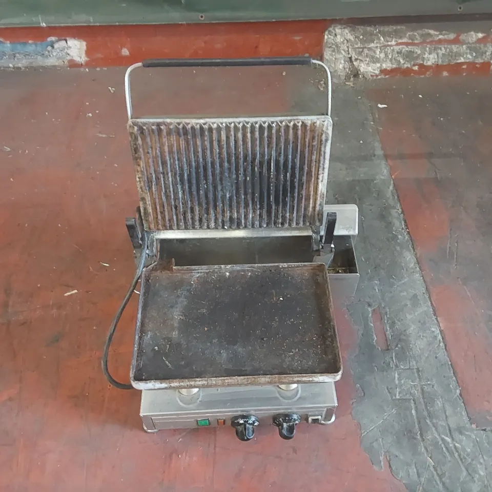 VELOX COMMERCIAL SANDWICH PRESS/CONTACT GRILL