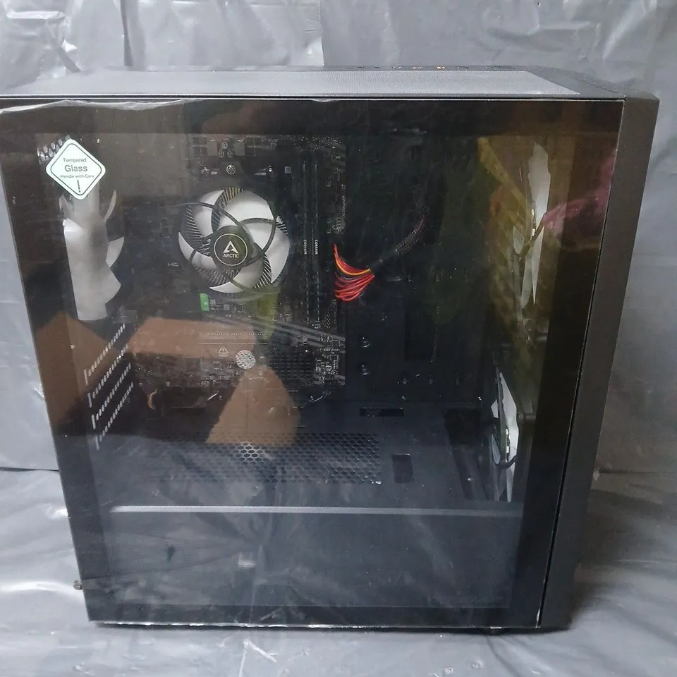 COUGAR STORMFORCE UNIFACE MINI RGB GAMING PC
