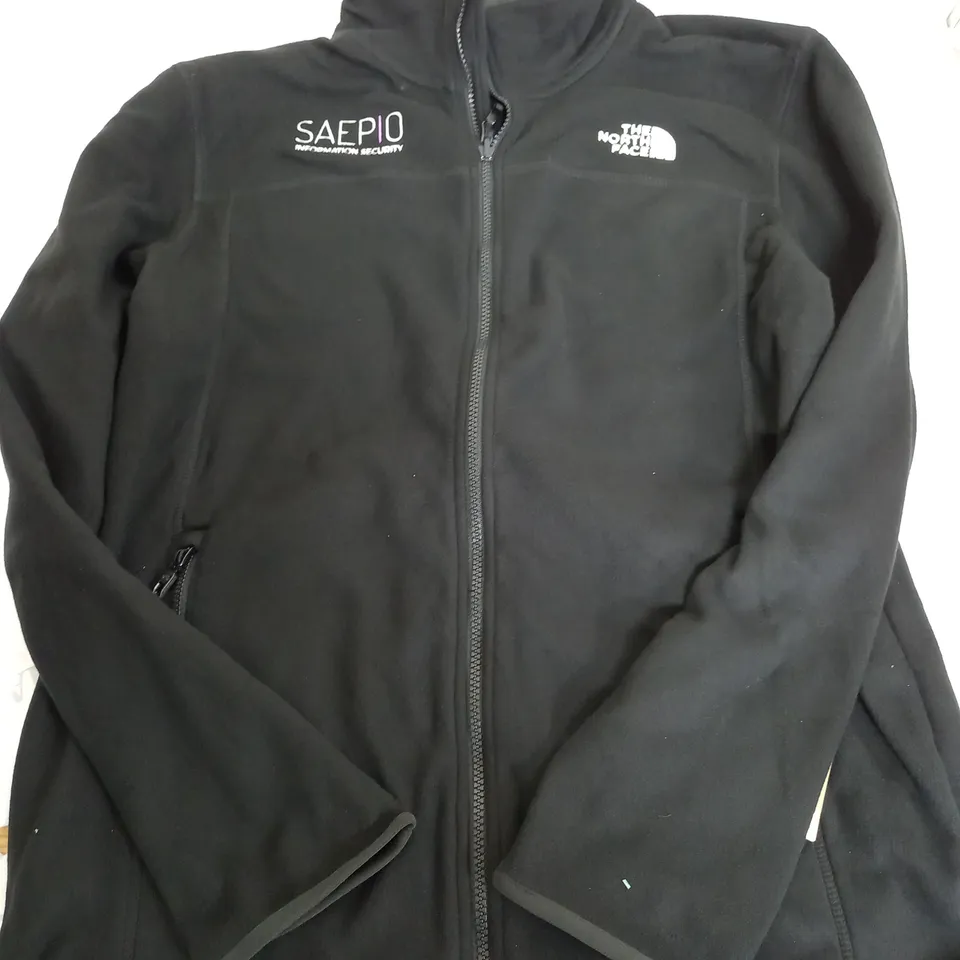 THE NORTH FACE LONG SLEEVE ZIP SWEATER - LARGE