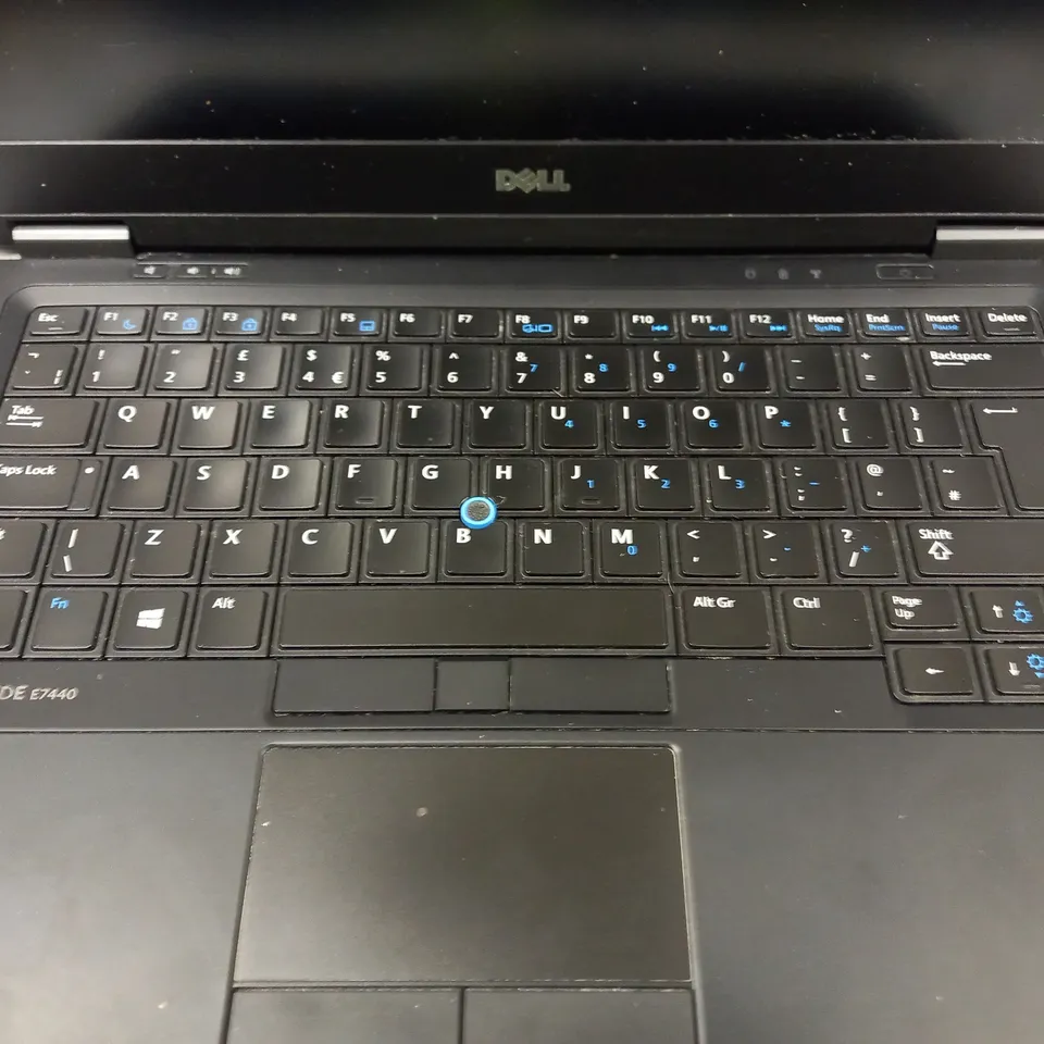 DELL LATITUDE E7440 LAPTOP IN SILVER