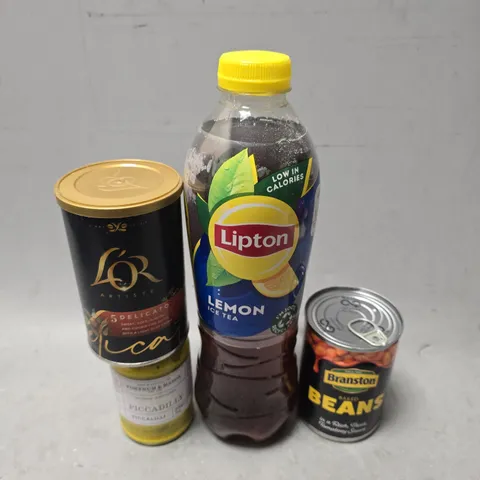 APPROXIMATELY 10 ASSORTED FOOD & DRINK ITEMS TO INCLUDE - LIPTON LEMON , COCO COLA , BRANSTON BAKED BEANS ETC