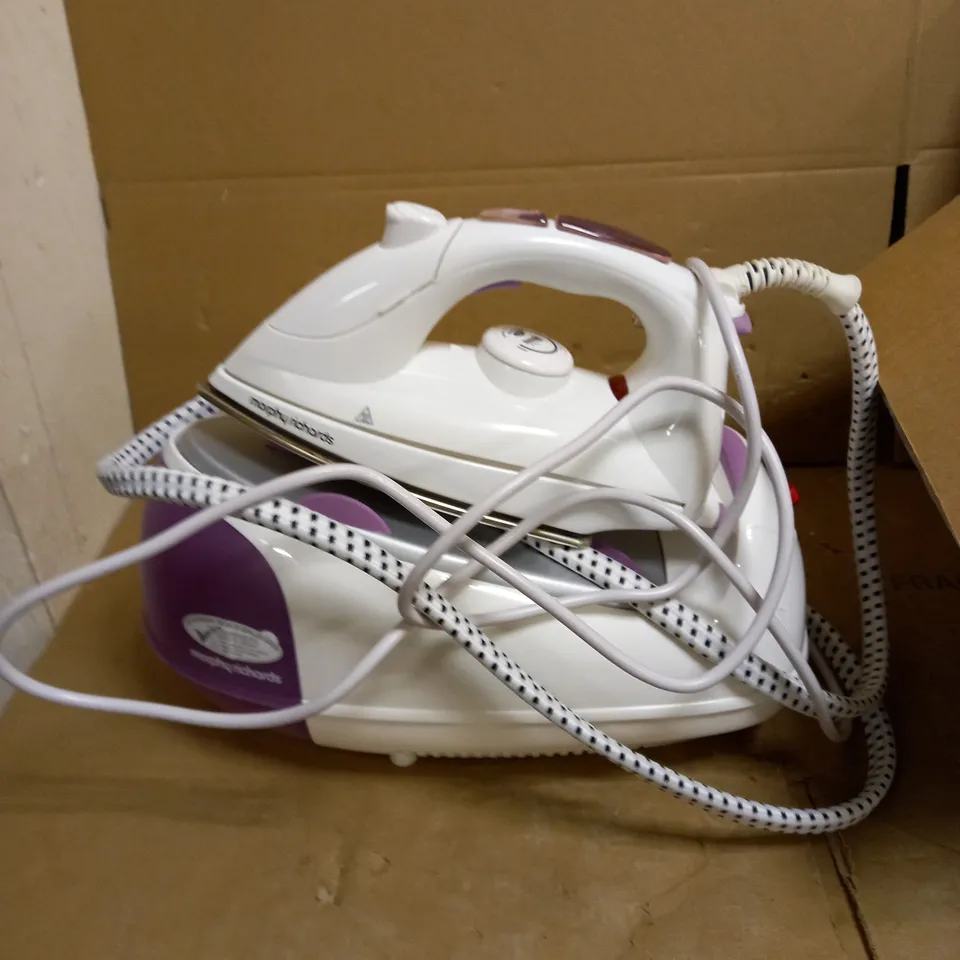 MORPHY RICHARDS JET STEAM GENERATOR IRON PINK/WHITE