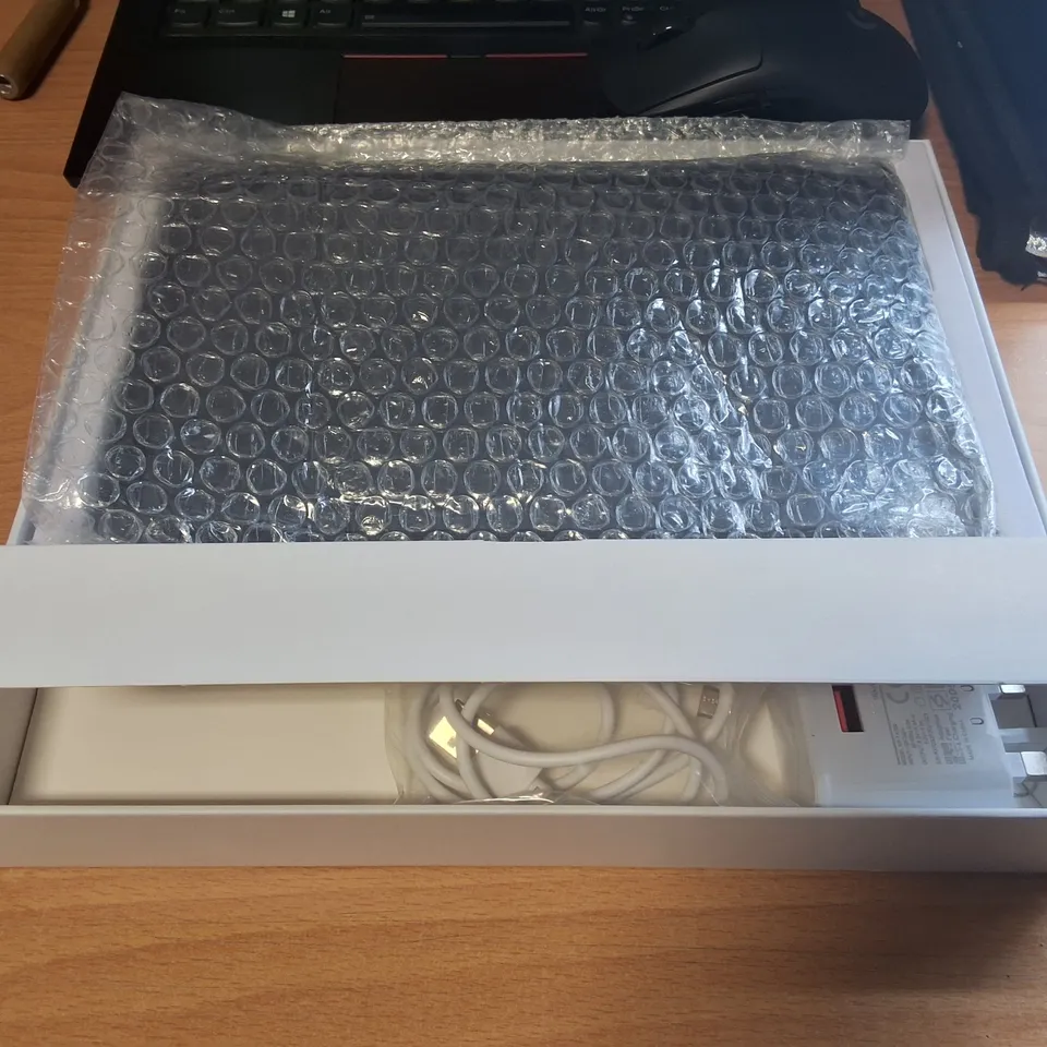 BOXED 10" SMART TABLET PC