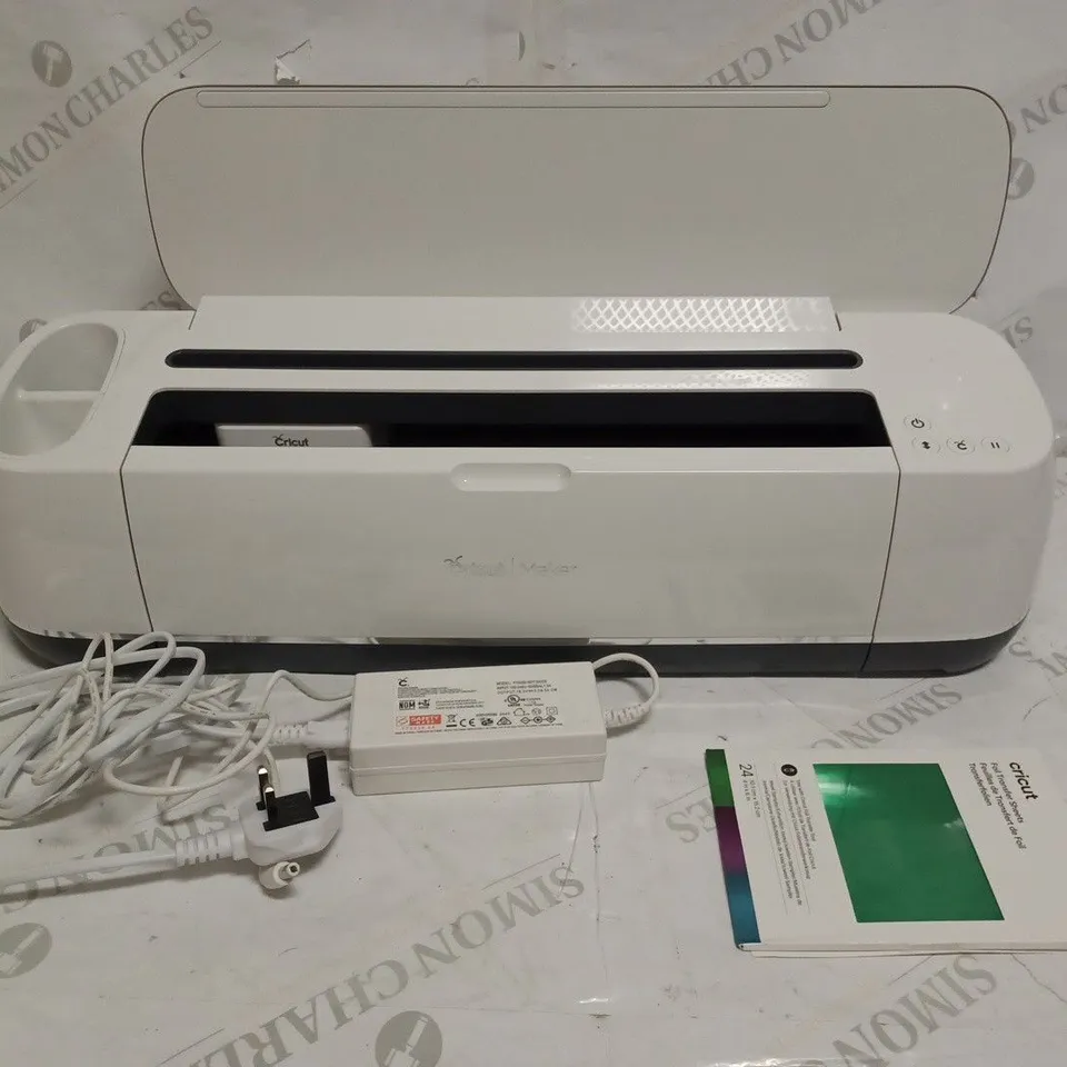 CRICUT MAKER, ULTIMATE SMART CUTTING MACHINE - WHITE
