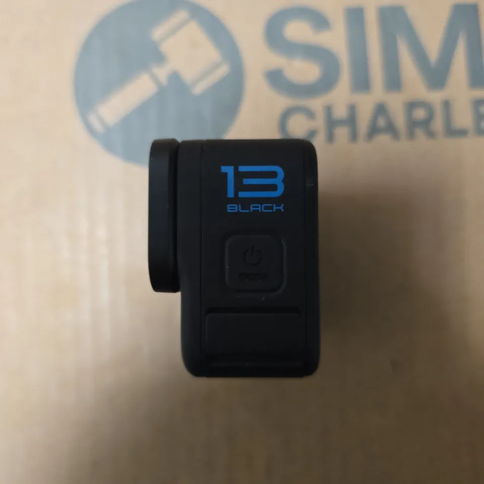 GOPRO ACTION CAMERA – BLACK (WITH USB-C CHARGER)
