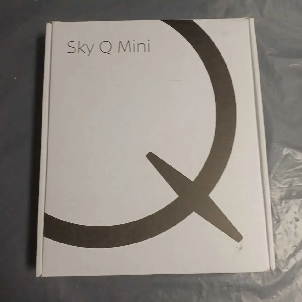 BOXED SKY Q MINI ROUTER - EM1501UK-E