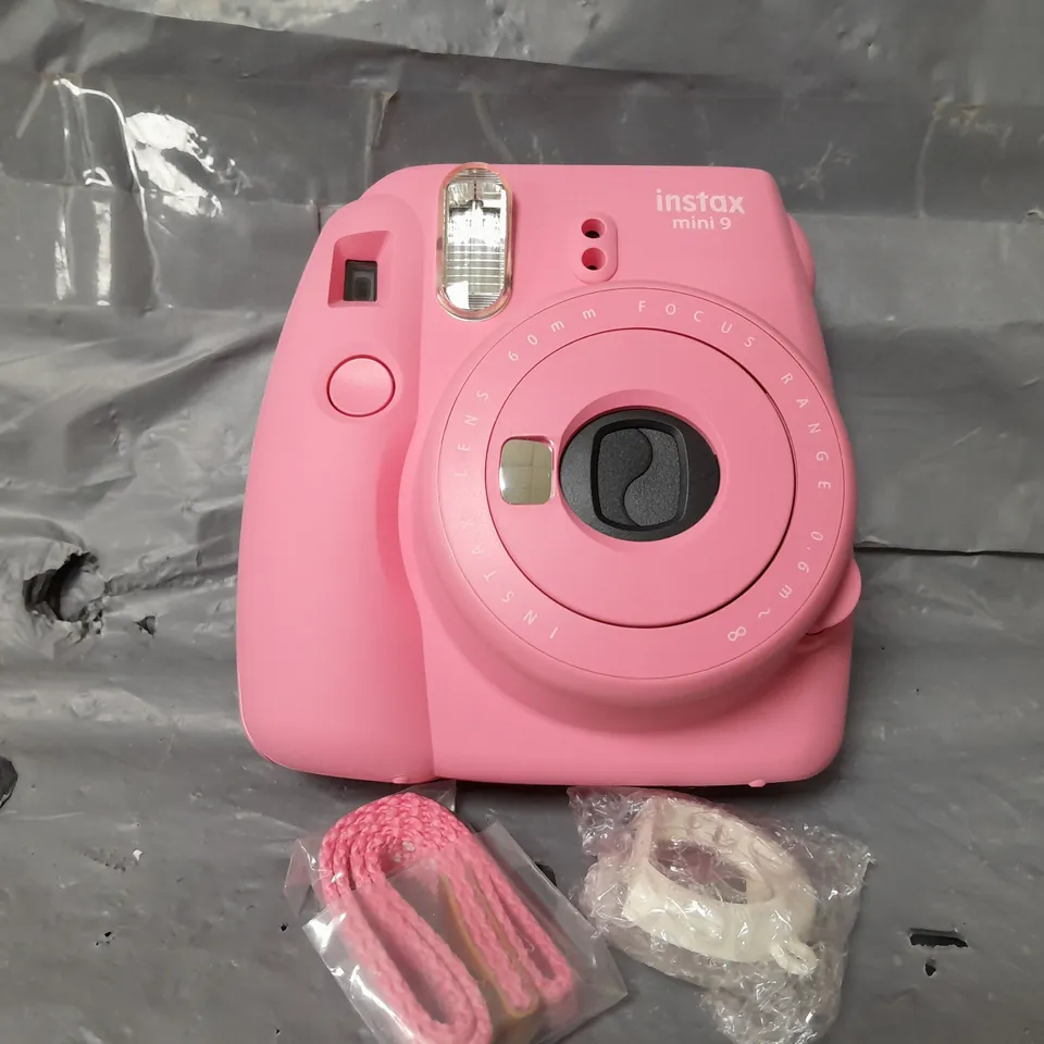 INSTAX MINI 9 INSTANT CAMERA - FLAMINGO PINK