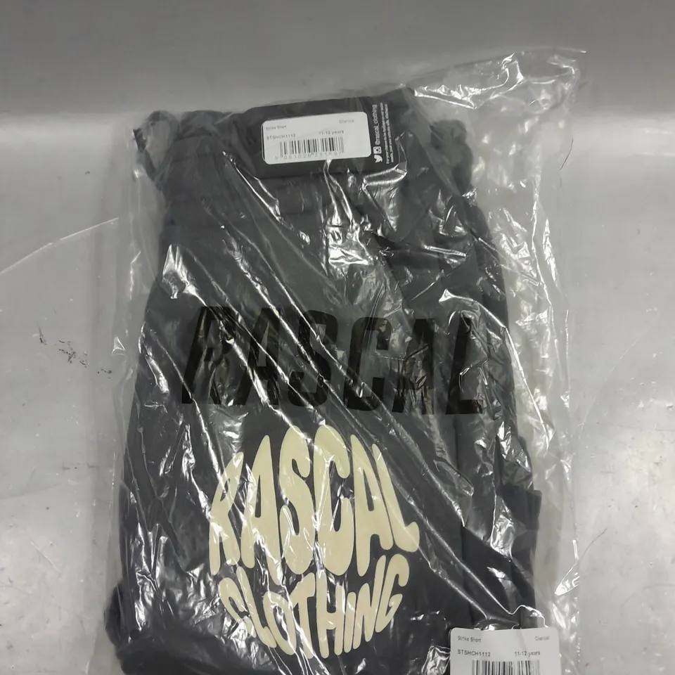 RASCAL CLOTHING STRIKE SHORTS IN CHARCOAL - 11-12YRS 