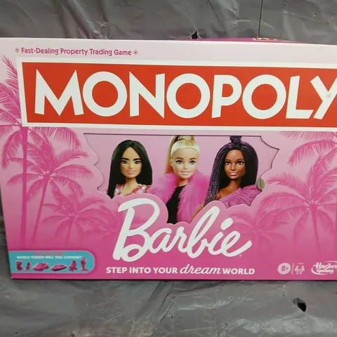 BOXED MONOPOLY BARBIE BOARD GAME