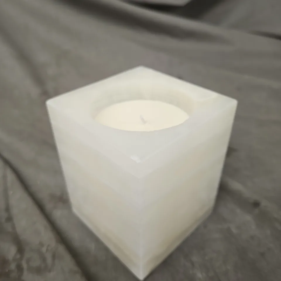 KIMBIE HOME ONYX COLLECTION CANDLE – WILD MINT & TEA
