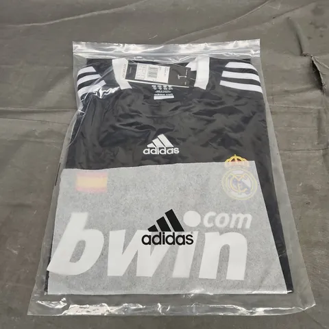 BAGGED REAL MADRID FC AWAY JERSEY - SIZE XL