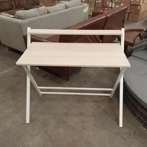 COMPUTER DESK