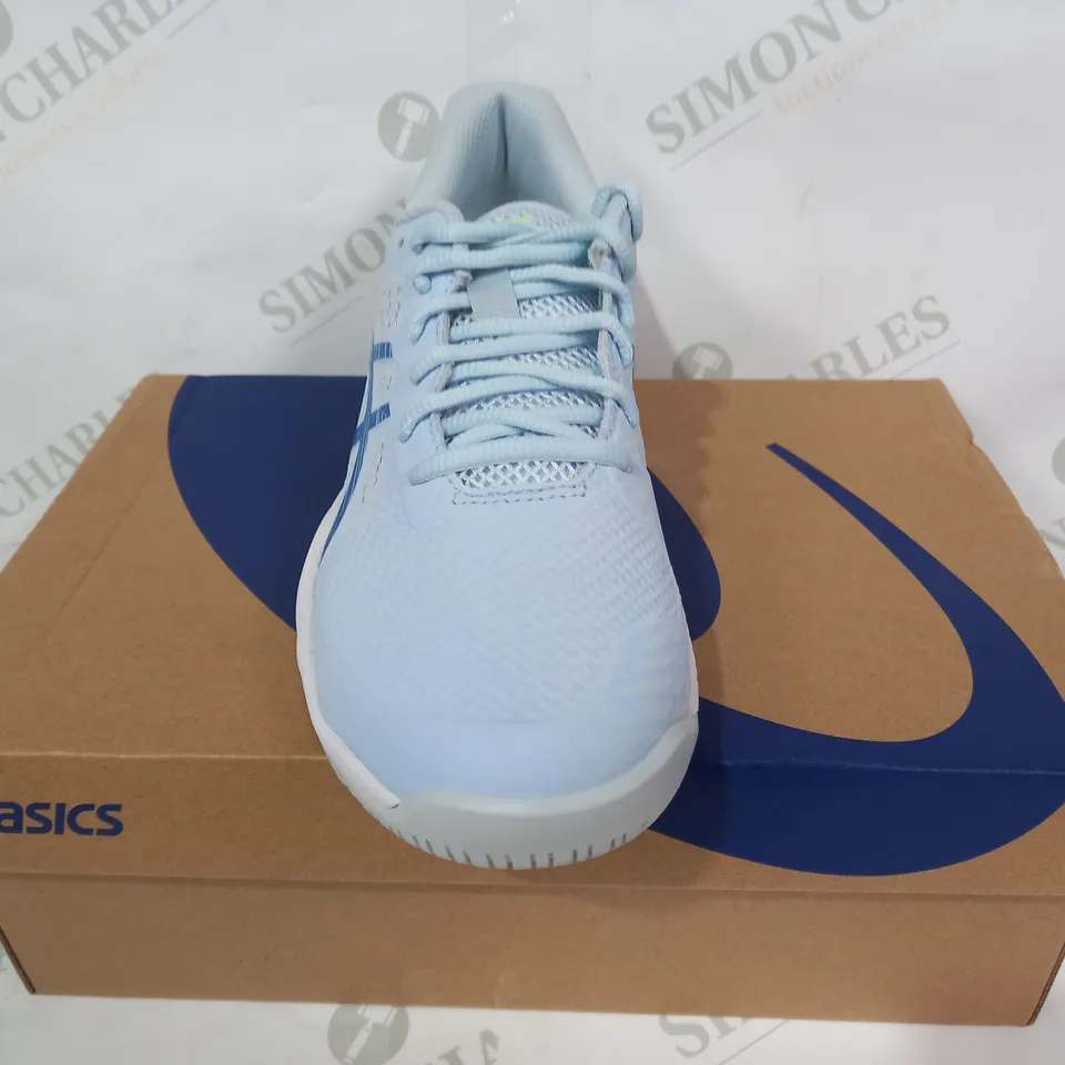 BOXED PAIR OF ASICS GEL-GAME 9 TRAINERS IN SKY BLUE UK SIZE 7