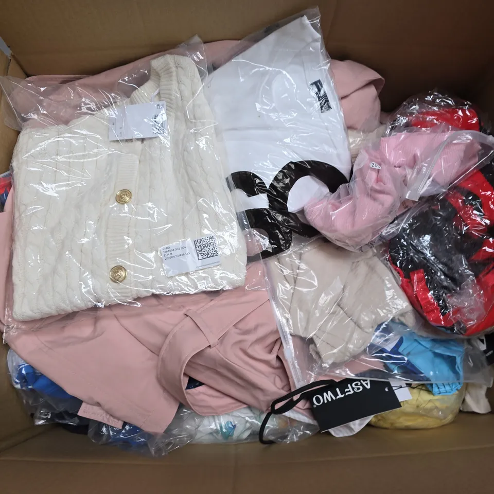 LARGE BOX OF APPROXIMATELY 20 ASSORTED CLOTHING ITEMS IN VARIOUS SIZES, STYLES AND COLOUR 