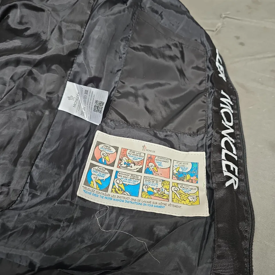 MONCLER FULL ZIP PADDED COAT - SIZE UNSPECIFIED