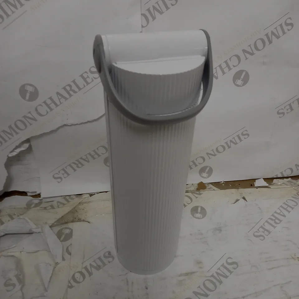 DAYLIGHT TWIST PORTABLE LAMP