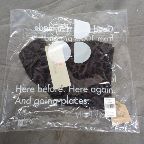 BAGGED SWEATY BETTY ULTIMATE STUDIO VOOP BRA IN BROWN LEOPARD SKIN PRINT - MEDIUM