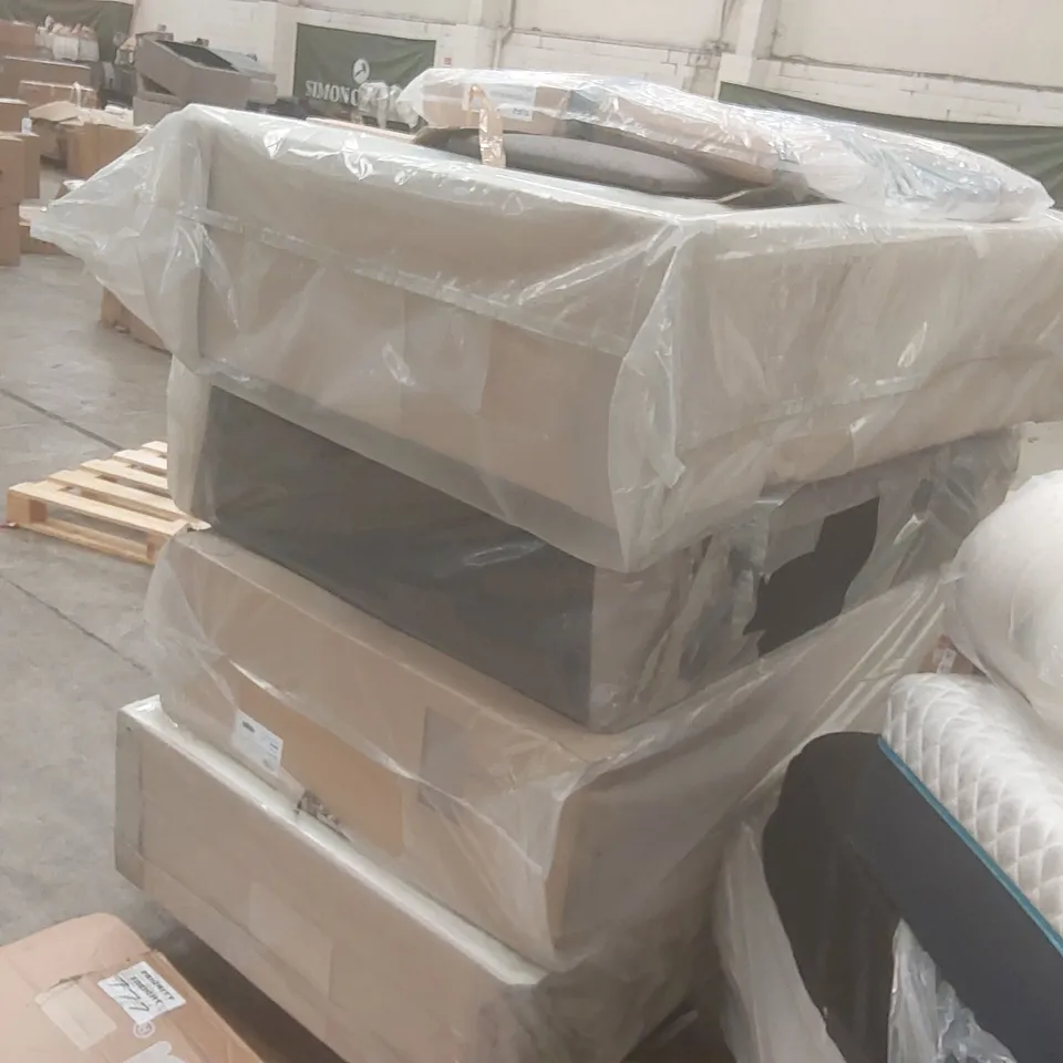 PALLET CONTAINING APPROXIMATELY 4x ASSORTED DIVAN BASE PARTS, 2x HEADBOARDS