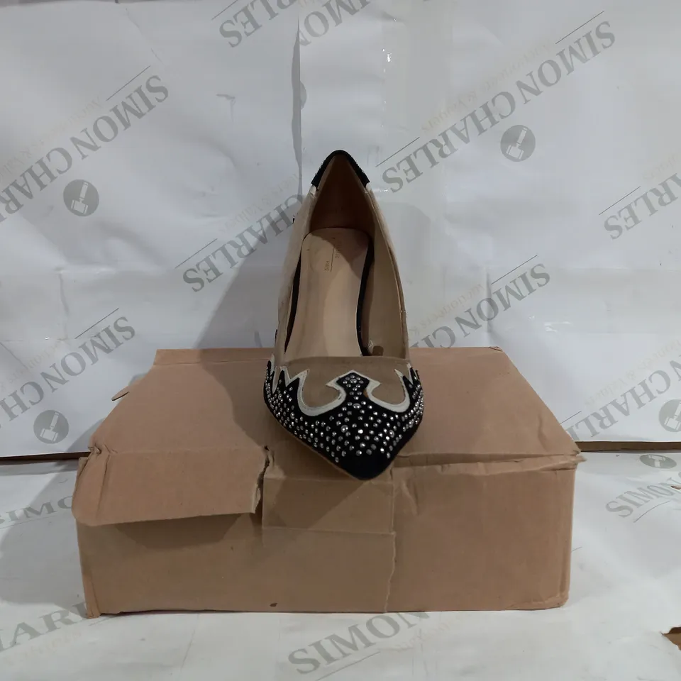 PAIR OF ZARA SALON TACON COWWBOY IN BROWN/SNAKESKIN - UK SIZE 4