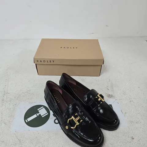 RADLEY LINDEN ROW LADIES' BLACK LEATHER LOAFERS – UK 7 (EU 40)