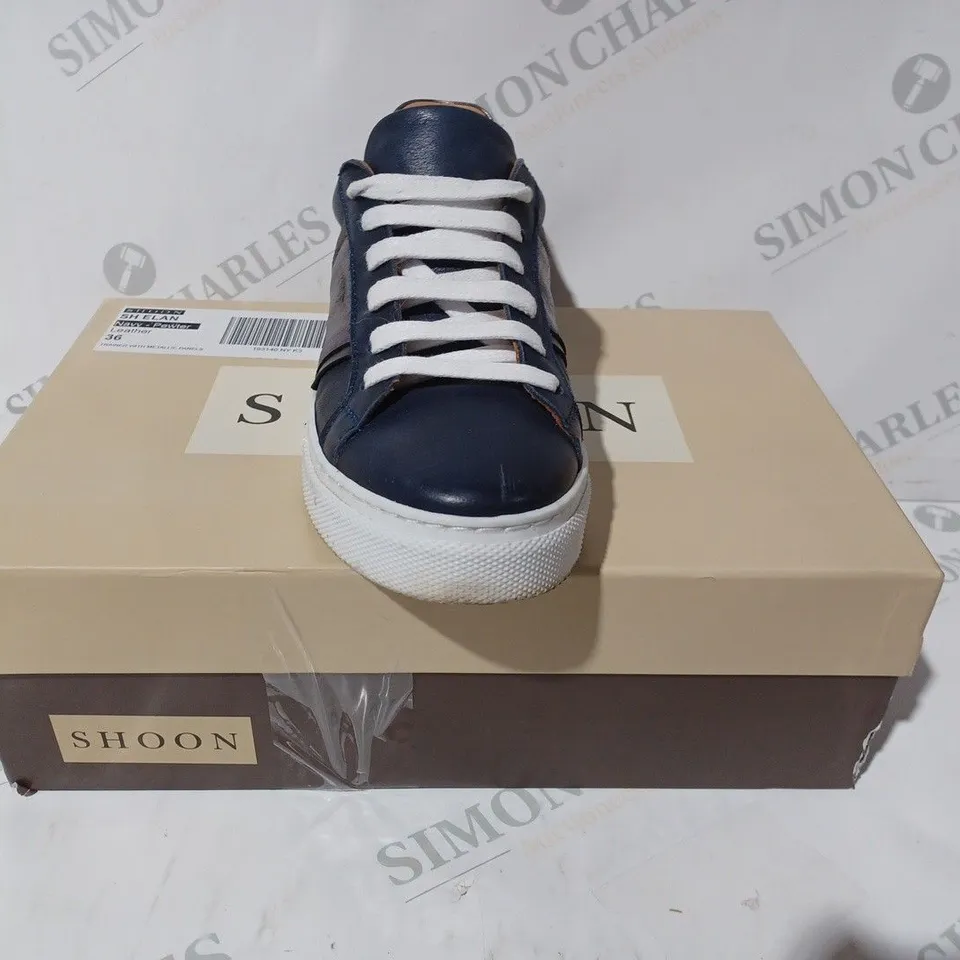 BOXED PAIR OF SHOON LACE UP TRAINERS IN NAVY SIZE 3