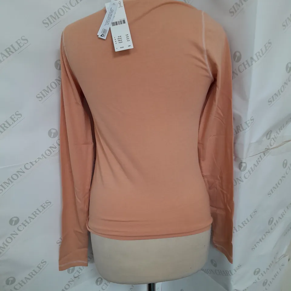 BDG LONG SLEEVE TOP IN PEACH SIZE SMALL