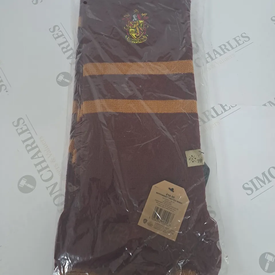 BAGGED HARRY POTTER GRYFFINDOR KNITTED SCARF