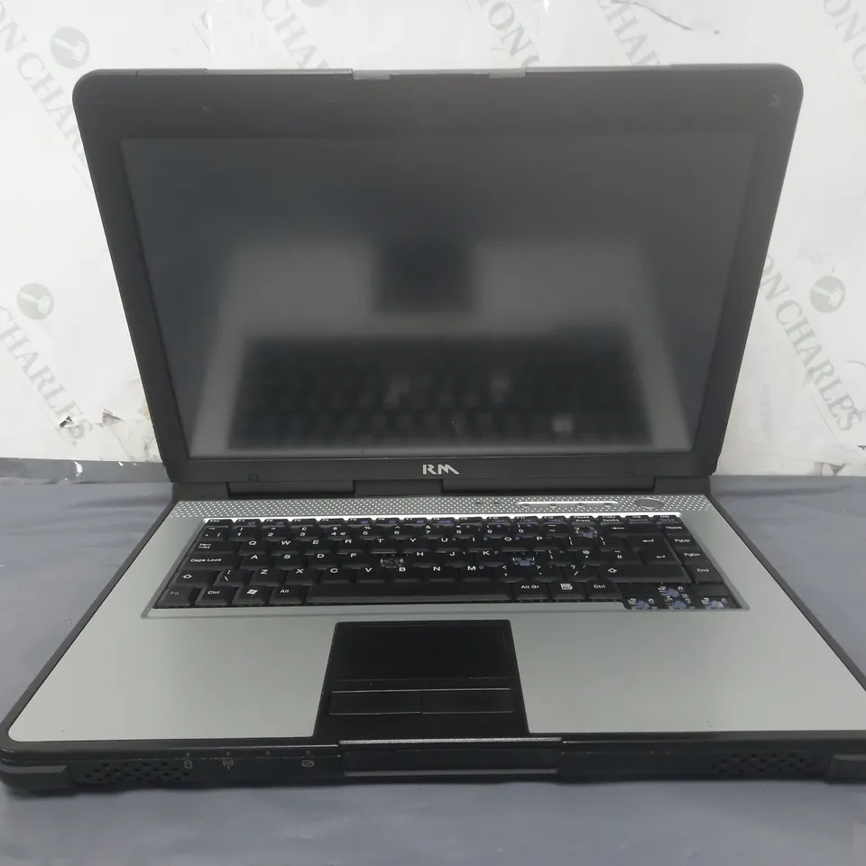 RM MOBILE ONE 15 INCH CELERON DUAL-CORE T3000 1.80GHZ