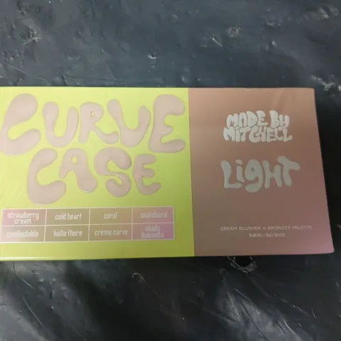 SEALED MADE BY MITCHELL CURVE CASE CREAM BLUSHER AND BRONZER PALETTE - LIGHT