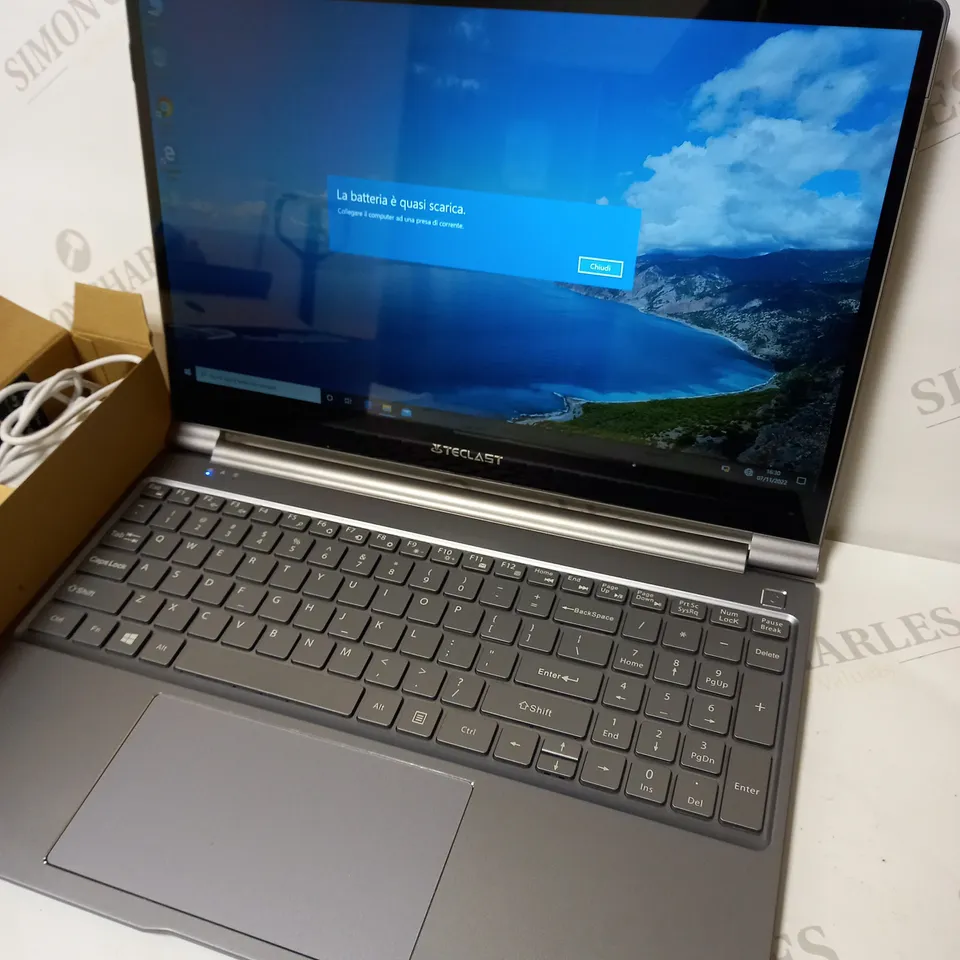 TECLAST H-28172300P 15.6" SCREEN NOTEBOOK LAPTOP IN SILVER 