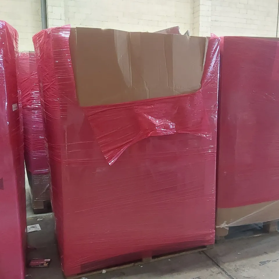 PALLET OF ASSORTED ITEMS INCLUDING: CANVAS PRINTS, RUG, WRAPPING PAPER SETS, DART BOARDS, PLAY MAT ECT
