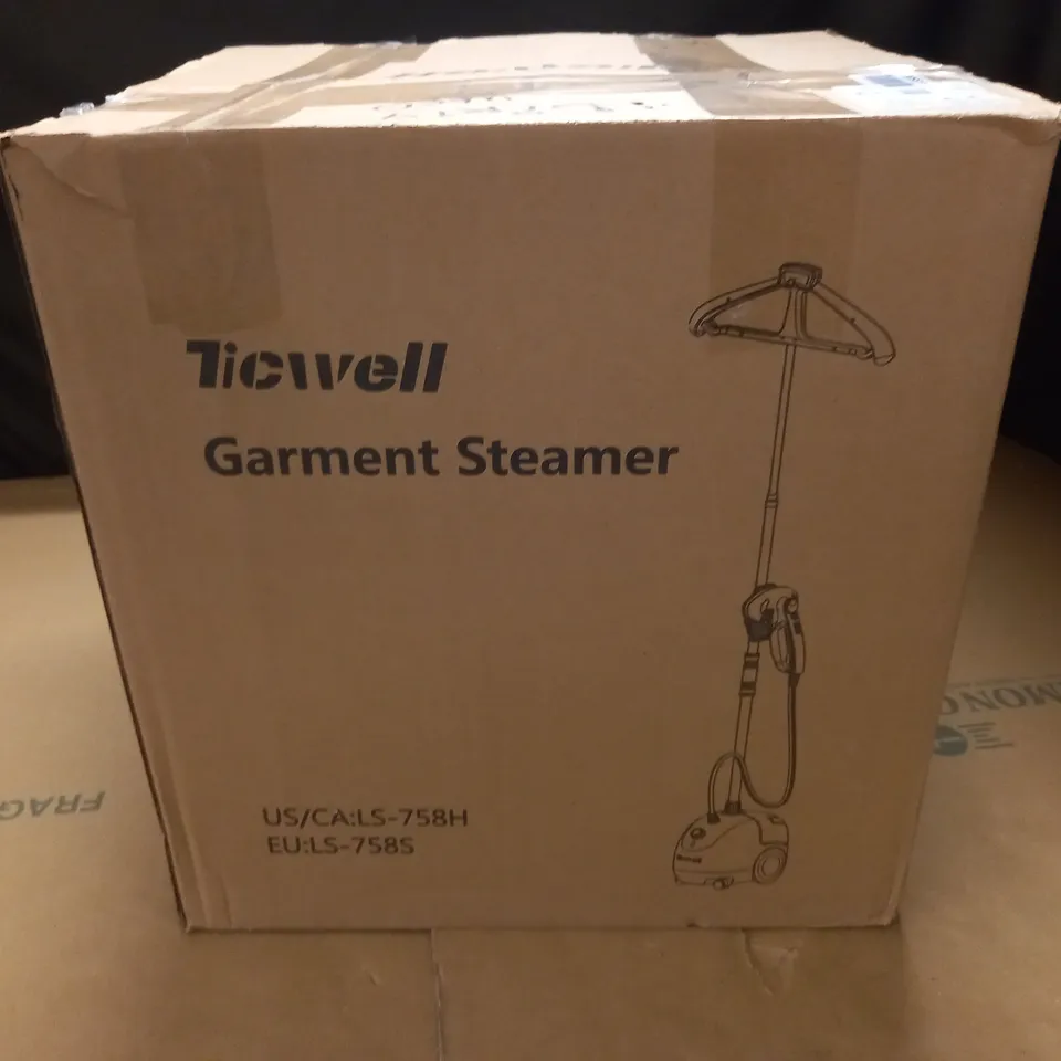 BOXED GARMENT STEAMER