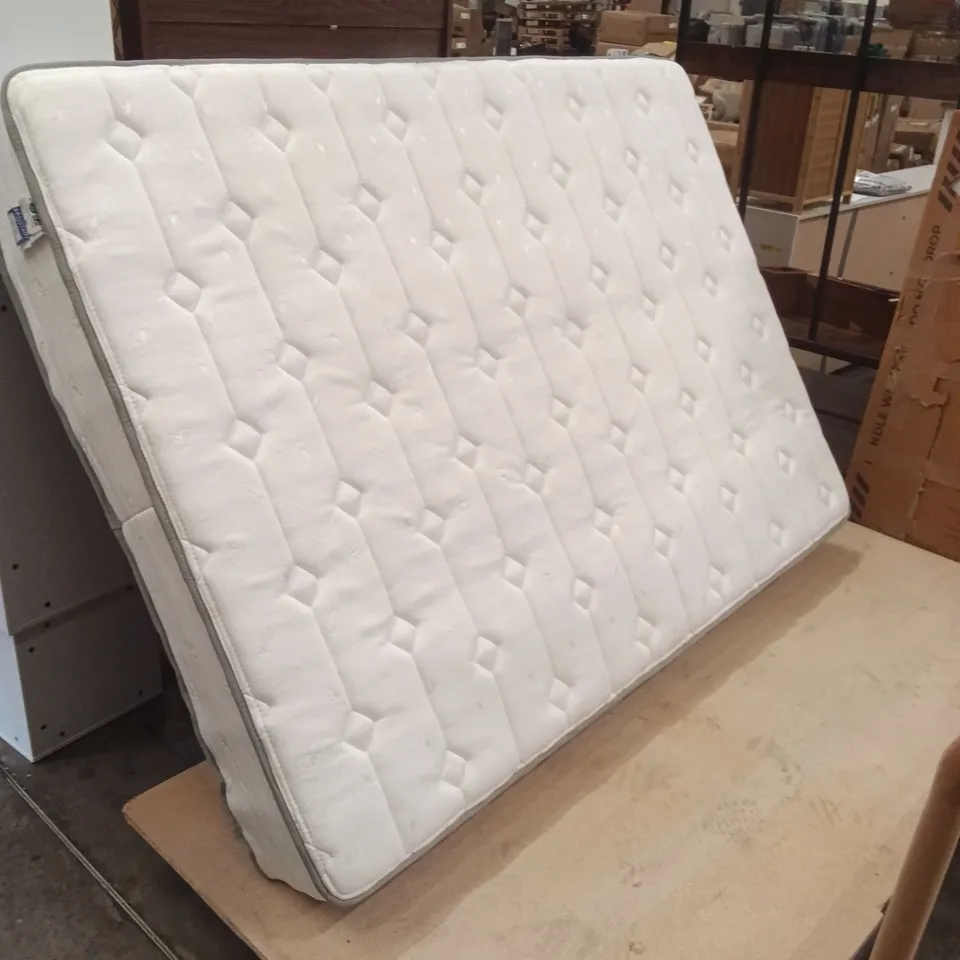 NOVILLA 23CM MEMORY FOAM POCKET SPRUNG MATTRESS - DOUBLE 4'6