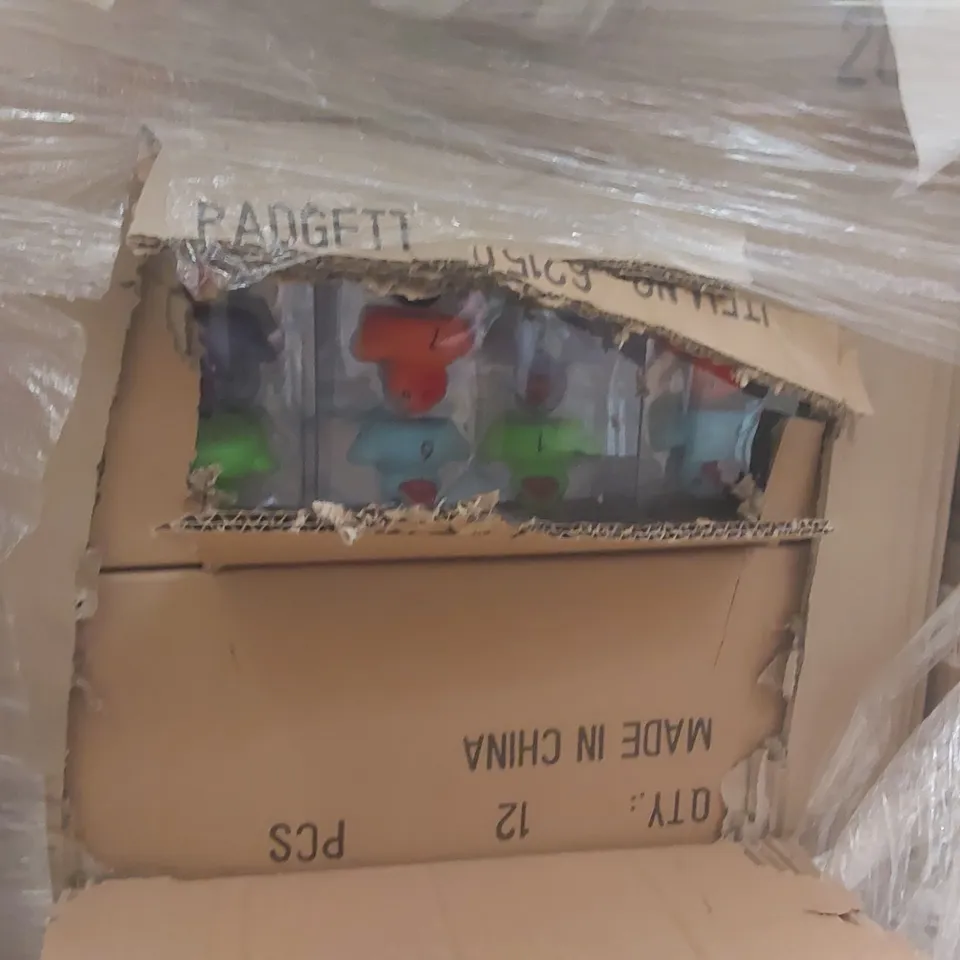 PALLET TO CONTAINING A VERY LARGE QUANTITY OF ASSORTED ITEMS INCLUDING: CAT TREES, RUBBER DUCKS, OIL/VINEGAR BOTTLES, DRY ERASER BOARDS ECT
