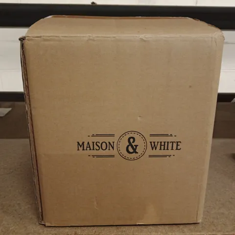 MAISON & WHITE FOOTED GLASS TRIFLE BOWL β BOXED