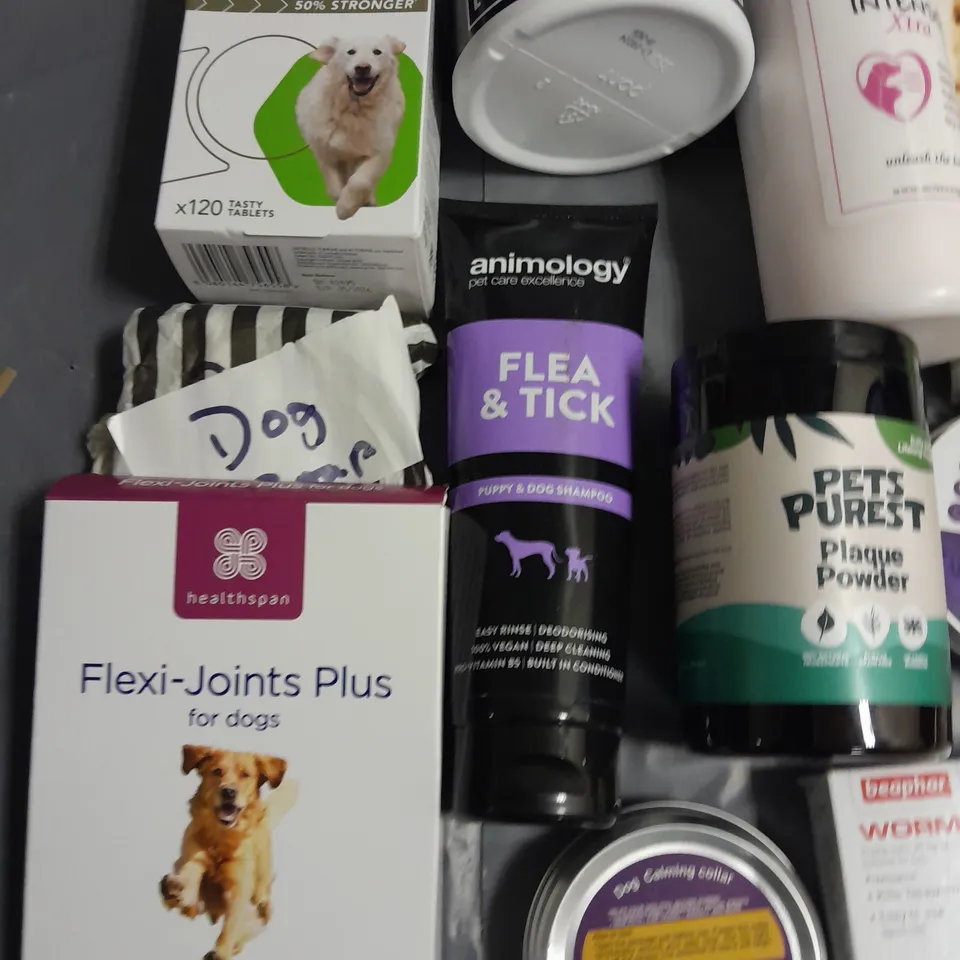 LOT OF ASSORTED PET CARE ITEMS TO INCLUDE FRONTLINE FLEA SPOT-ON, HEALTHSPAN SUPPLEMENTS, PLAQUE POWDER AND BEAPHAR DEWORMER