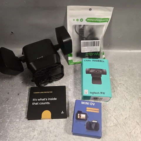 APPROXIMATELY 10 ASSORTED ELECTRICAL PRODUCTS TO INCLUDE WEBCAM, MINI CAMERA, CHARGERS ETC 