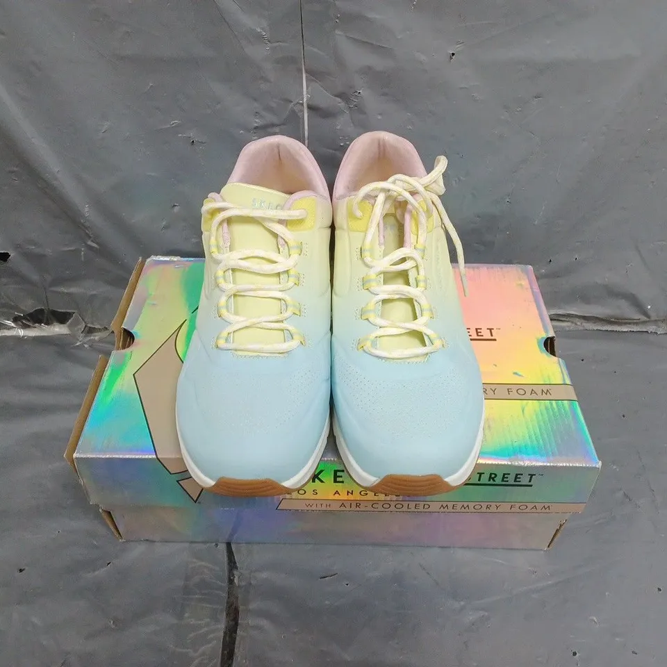 BOXED SKECHERS WOMENS UNO 2 AIR AROUND YOU SNEAKER SIZE 7 