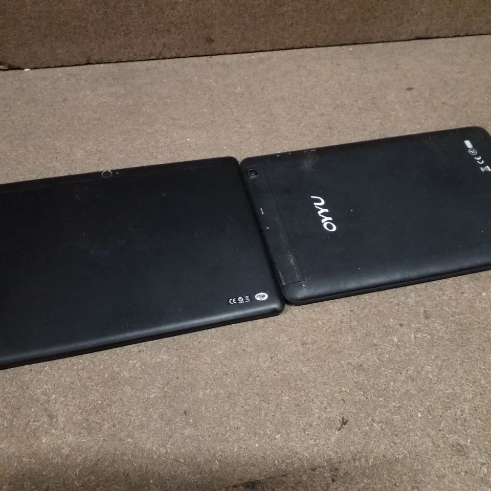 2 ASSORTED NONFUNCTIONAL TABLETS & TABLET CASE