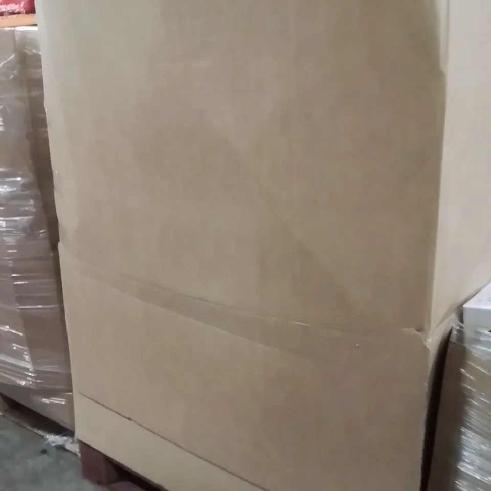 PALLET CONTAINING LARGE QUANTITY OF TONER CARTRIDGES 