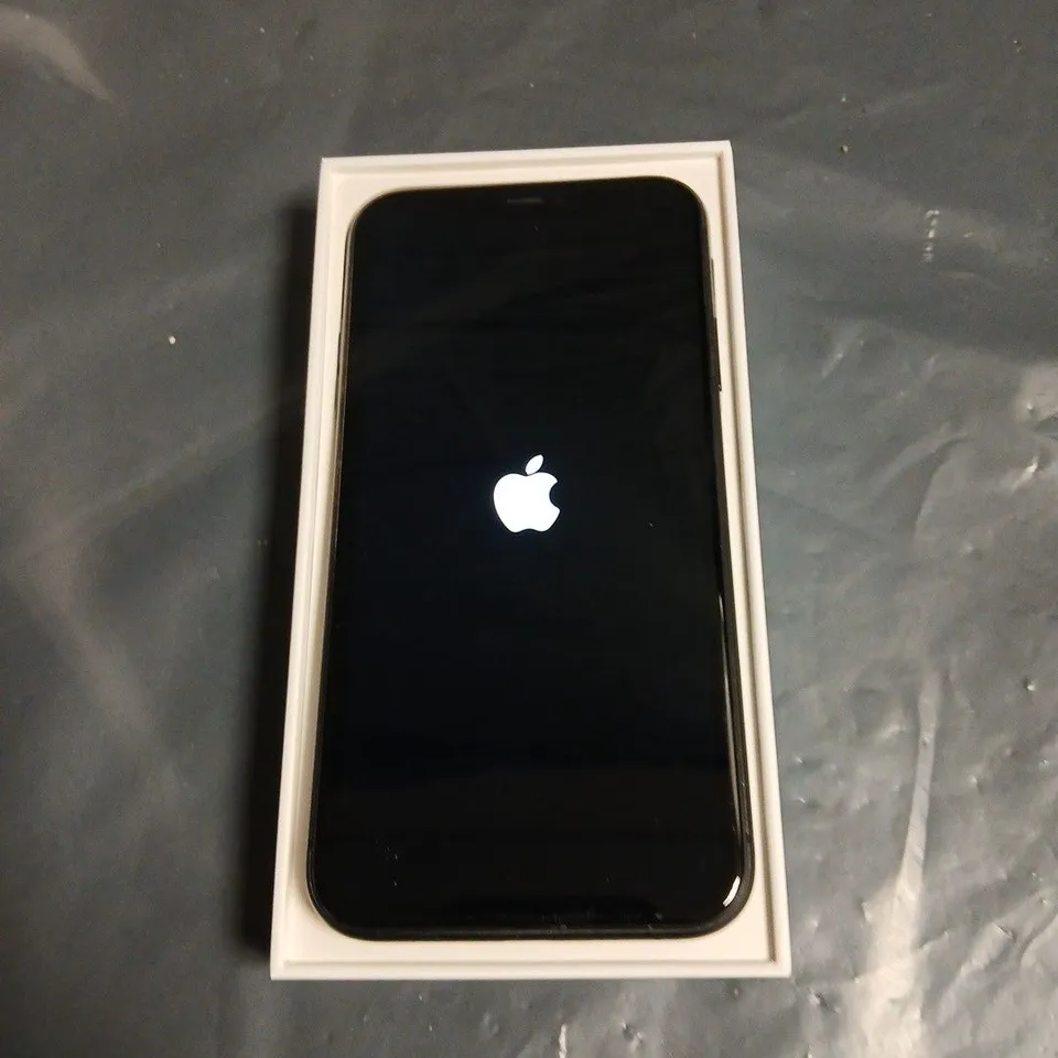 APPLE IPHONE 11 – BLACK – BOXED