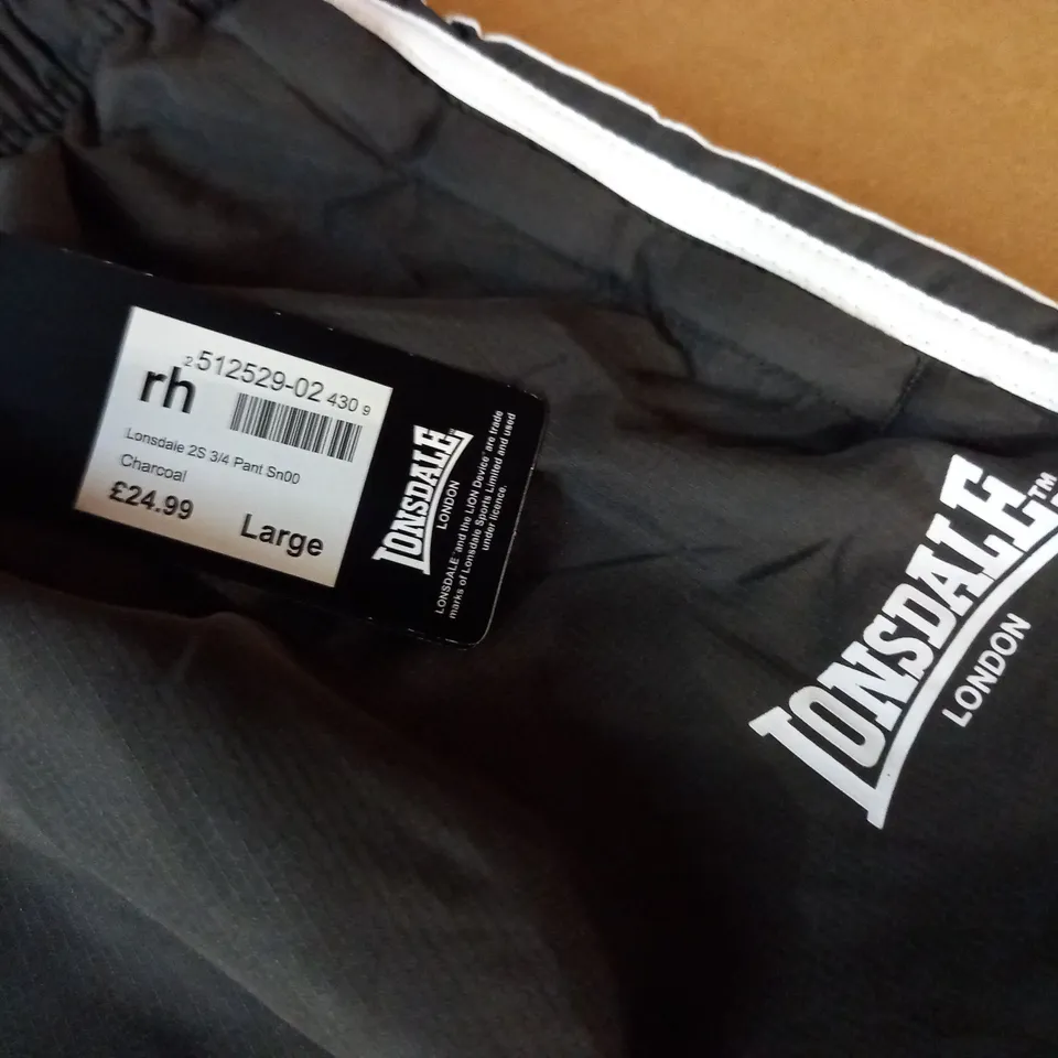 LONSDALE 3/4 PANTS IN CHARCOAL - LARGE